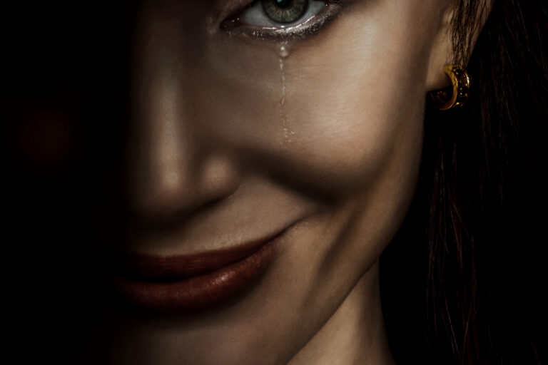 The “Other Mommy” Trailer Is The Scariest Trailer I’ve In A Very Long Time